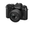 Fujifilm X-T50 Kamera mit 15-45mm Objektiv in Schwarz.