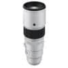 Fujinon XF500mm F5.6 R LM OIS WR Teleobjektiv vor weißem Hintergrund.